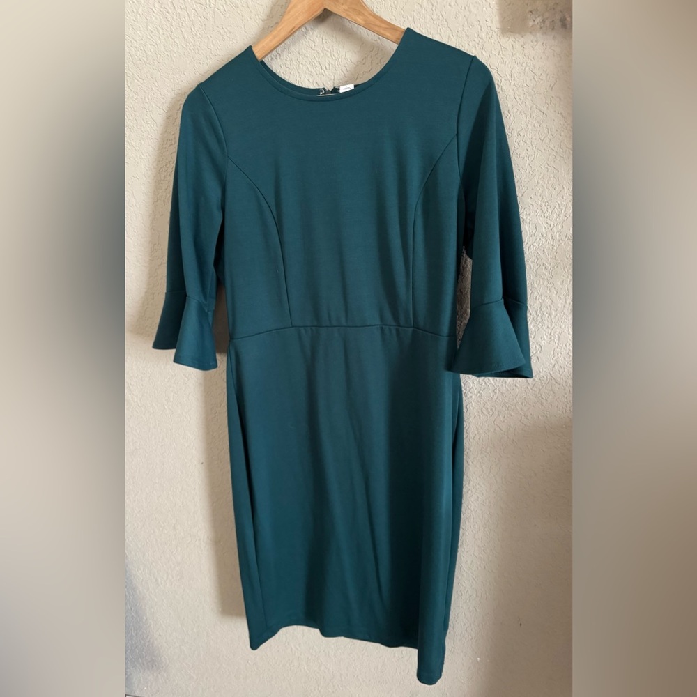 Old Navy Green Sheath Dress with Bell Sleeves